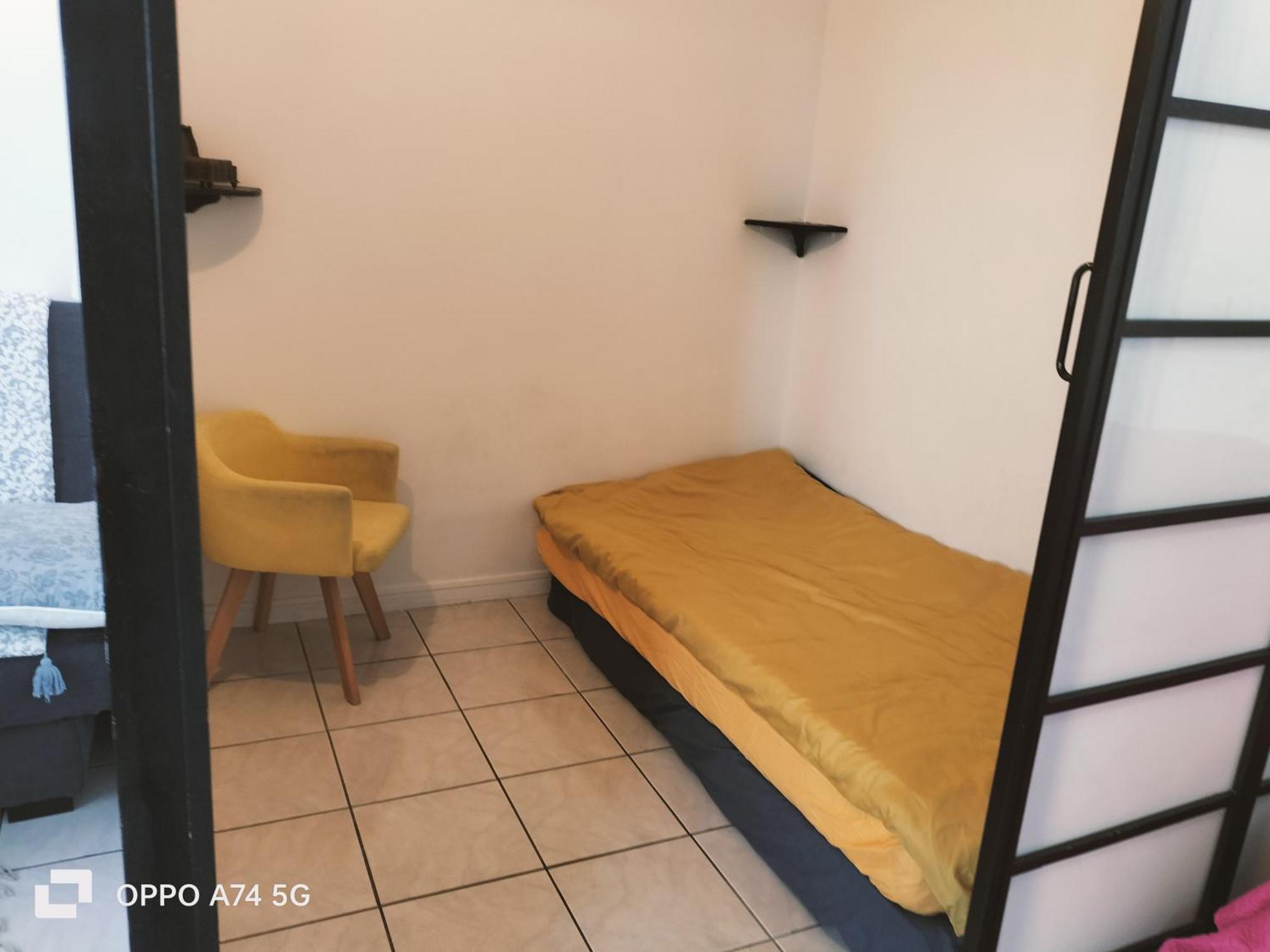 Apartment Le Yvyzen Paris
